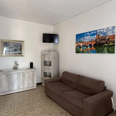 Parisi - Santa Lucia Verona