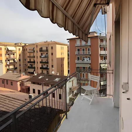 20min Walk Or 2min Drive To Veronafiere * Verona