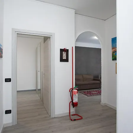 20min Walk Or 2min Drive To Veronafiere 维罗纳