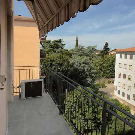 20min Walk Or 2min Drive To Veronafiere *
