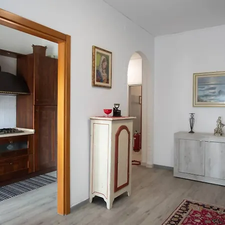 20min Walk Or 2min Drive To Veronafiere